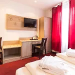 Bavaria Muenchner Hof Superior Hotel 3*