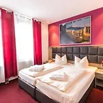 Bavaria Muenchner Hof Superior Hotel 3*