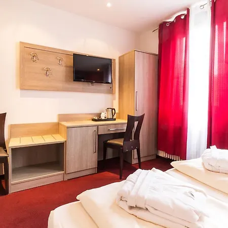 Bavaria Muenchner Hof Superior Hotel 3*