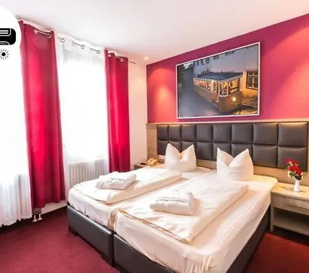 Bavaria Muenchner Hof Superior Hotel 3*