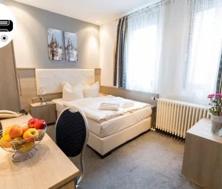 Bavaria Muenchner Hof Superior Hotel 3*