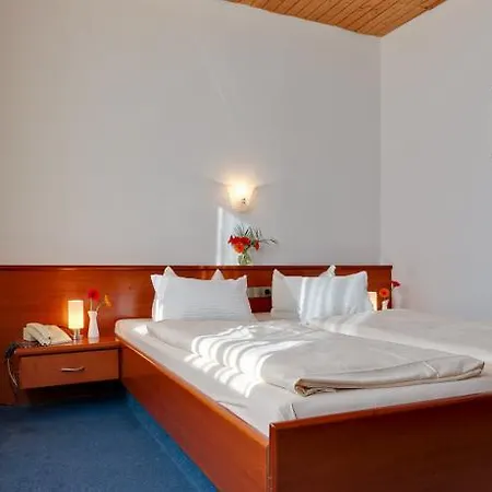 Bavaria Muenchner Hof Superior Otel