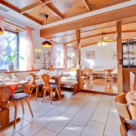 מלון Bavaria Muenchner Hof Superior 3*