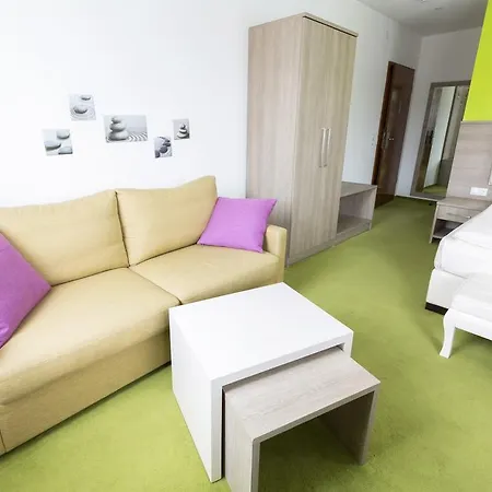 מלון Bavaria Muenchner Hof Superior 3*