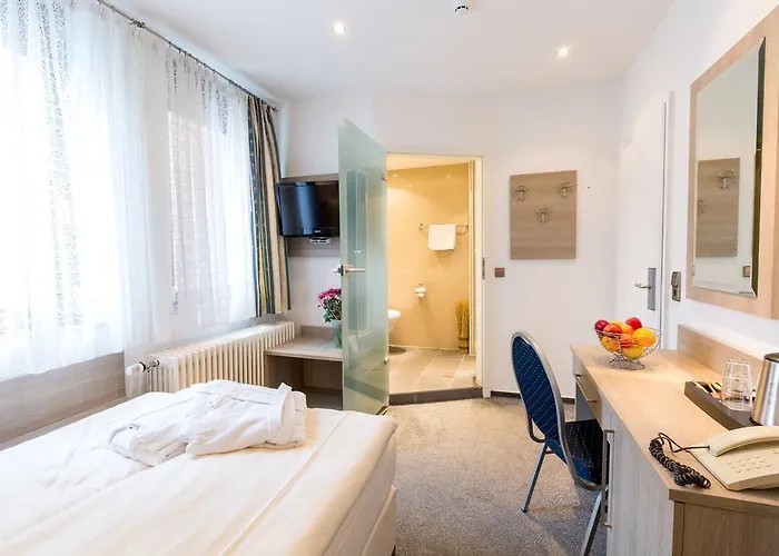 Bavaria Muenchner Hof Superior 3*